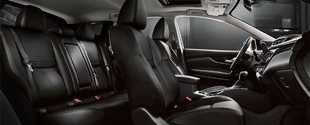 2022 Nissan Rogue Sport Interior